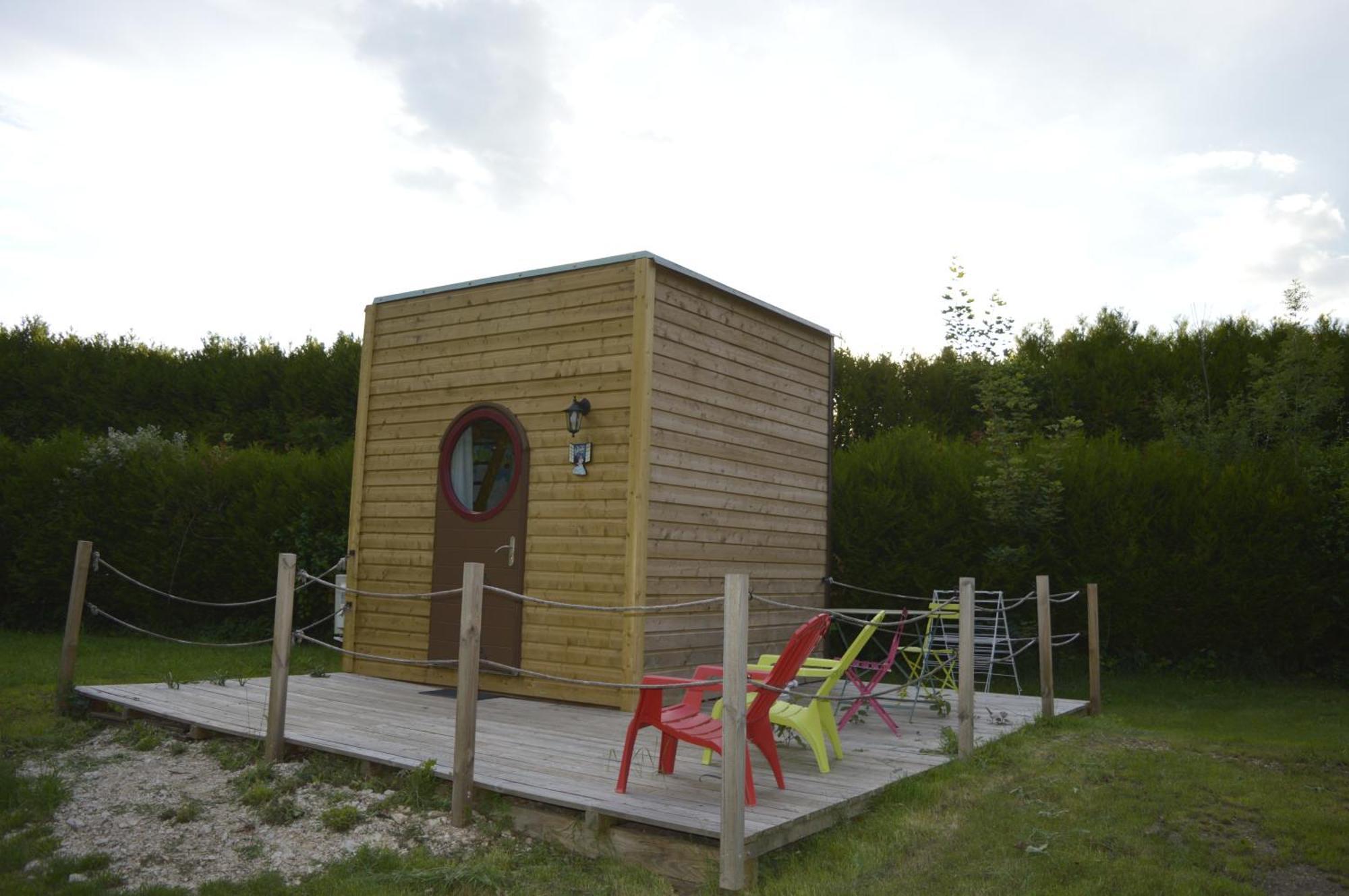 Le Village Des Monedieres Chamberet Exterior photo